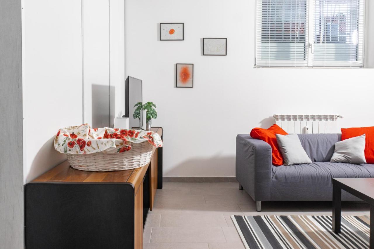 Staurenghi Red Apartment Varese Exterior foto